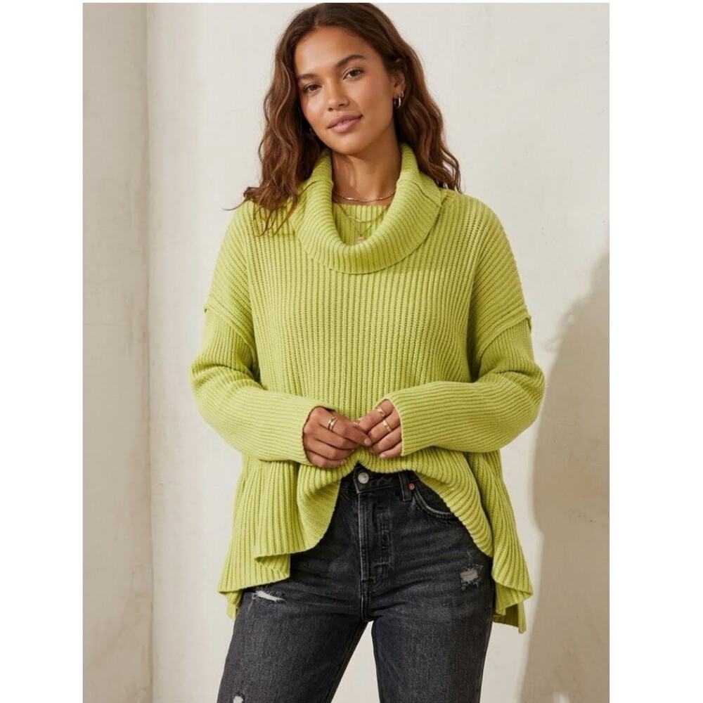 Free People Layer Cake Sweater Key Lime XS Oversized Turtleneck Chunky Knit